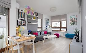 Apartments Warsaw Giełdowa 4 by Renters